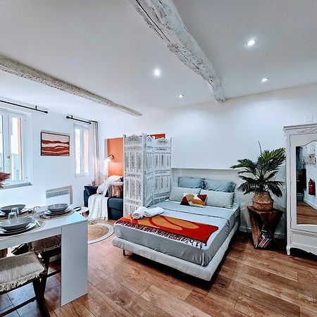 Studio Aux Pieds Des Parfumeries Grasse Luaran gambar